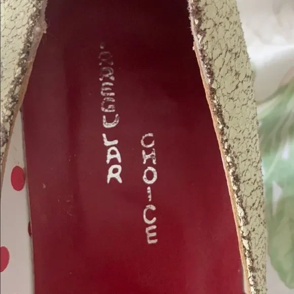 Vintage red polka dot irregular choice heels - Picture 3 of 8